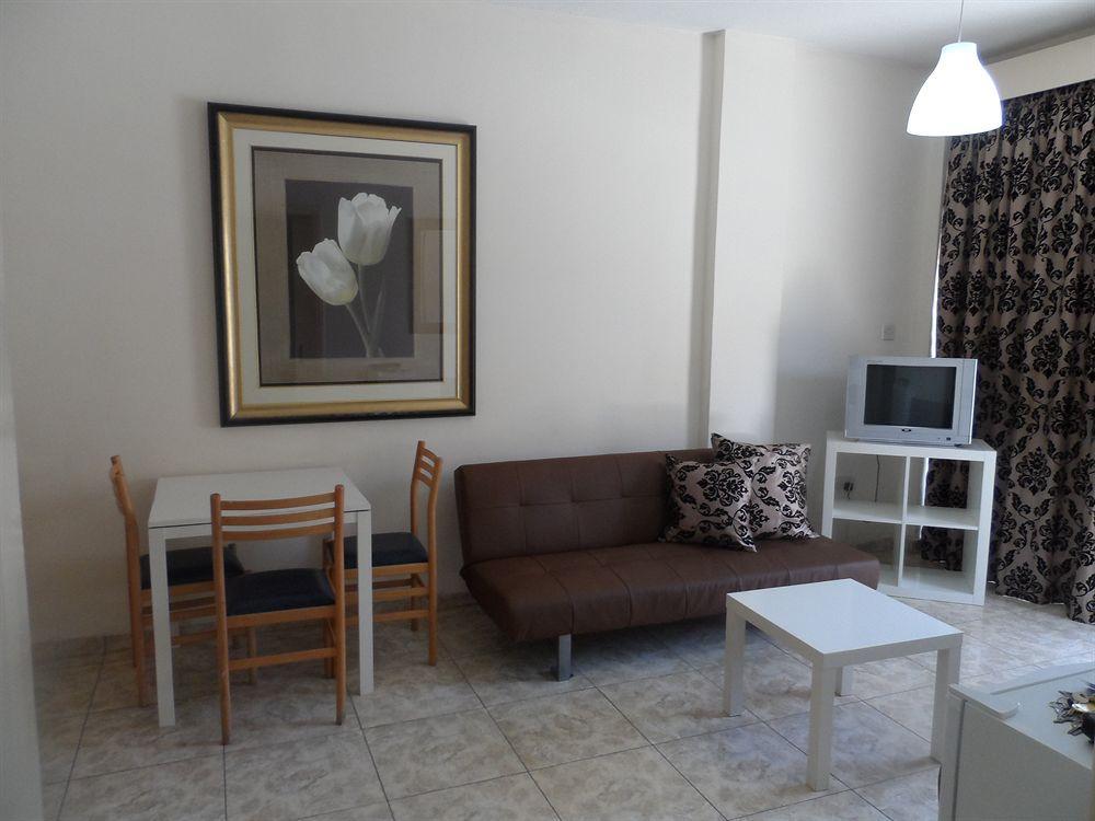Geotanya Apartments Limasol Buitenkant foto