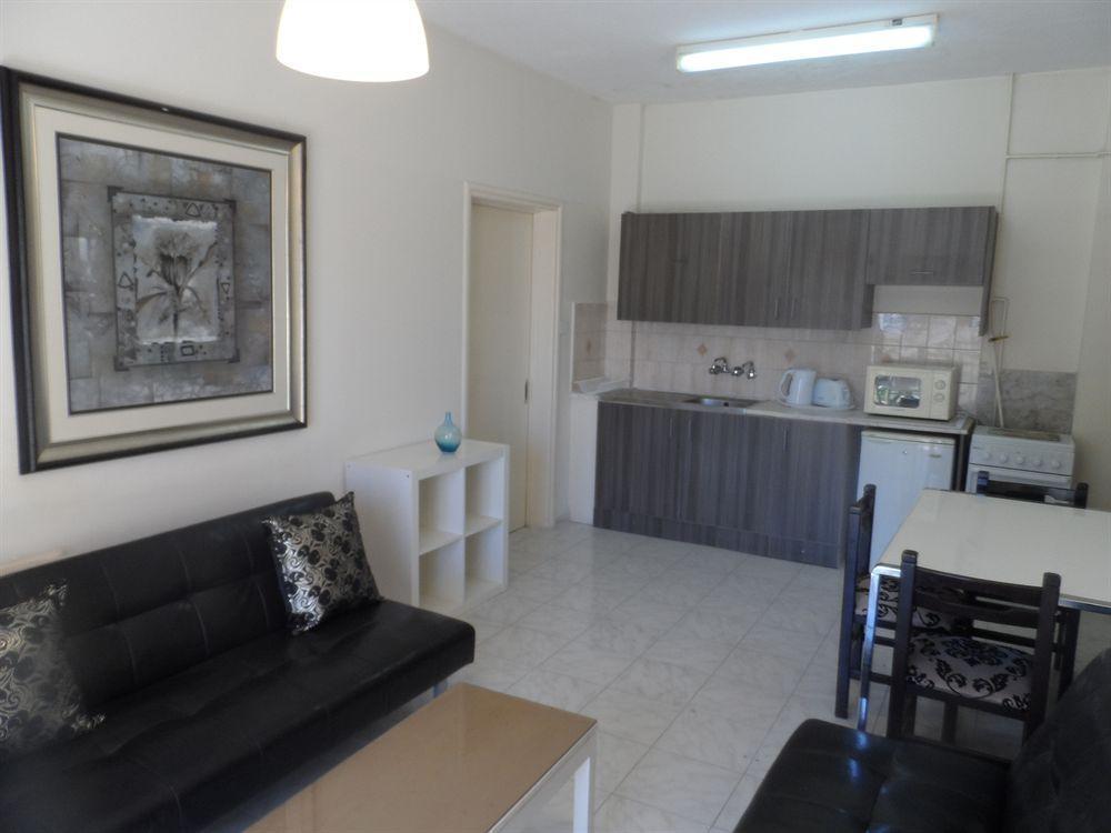 Geotanya Apartments Limasol Buitenkant foto